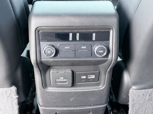 Used 2020 GMC Acadia SLT AWD/4WD image 29