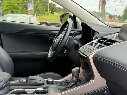 Used 2017 Lexus NX 200t FWD image 28