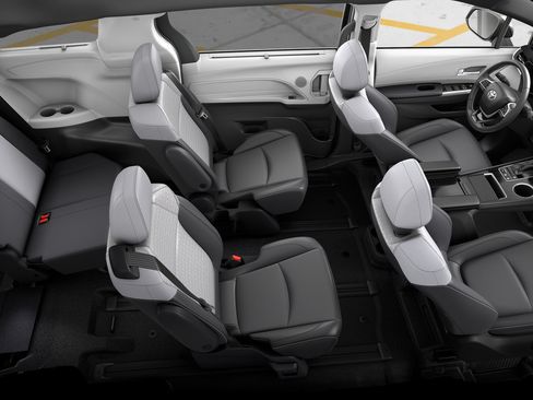 New 2026 Toyota Sienna XSE FWD image 22