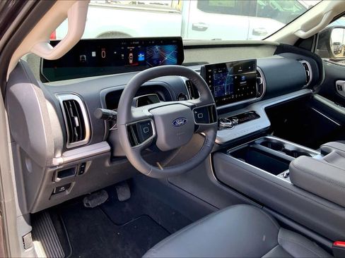 New 2026 Ford Expedition Max Active RWD image 8