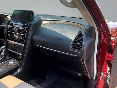 Used 2024 Nissan Armada Platinum w/ Captain's Chairs Package AWD/4WD image 27
