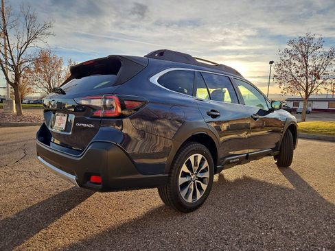 Certified 2023 Subaru Outback Limited image 5