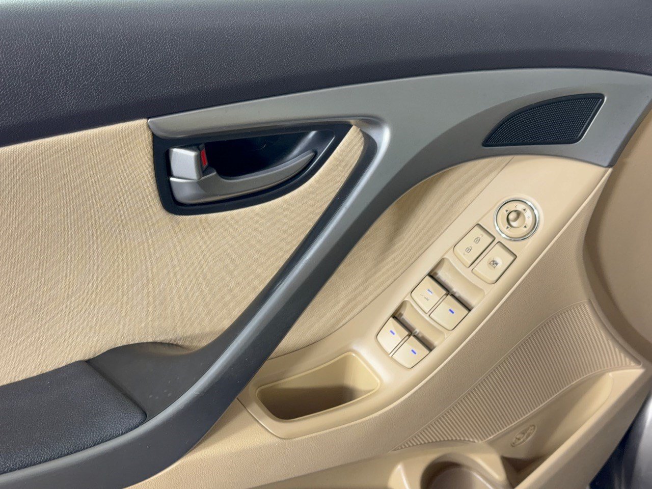 Used 2013 Hyundai Elantra GLS w/ Preferred Pkg FWD image 15