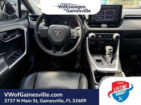 Used 2019 Toyota RAV4 LE FWD image 13