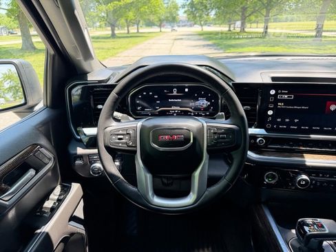 Used 2022 GMC Sierra 1500 Elevation AWD/4WD image 16