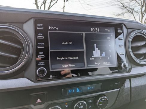 Used 2021 Toyota Tacoma TRD Off-Road image 21