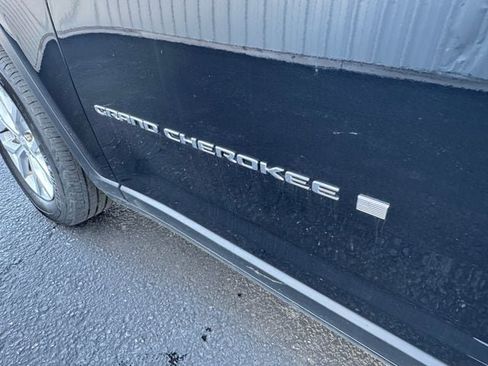 Used 2023 Jeep Grand Cherokee L Limited AWD/4WD image 54