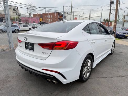 Used 2017 Hyundai Elantra Sport w/ Sport Premium Package 06 FWD image 5