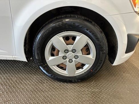 Used 2013 Chevrolet Sonic LS image 31