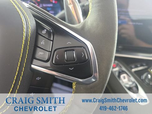 Used 2025 Chevrolet Corvette Stingray Premium Conv w/ Z51 Performance Package RWD image 13