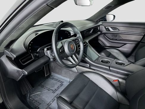 Certified 2020 Porsche Taycan Turbo S image 4