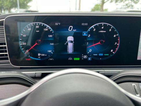 Used 2020 Mercedes-Benz GLS 580 4MATIC image 32