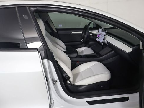 Used 2022 Tesla Model 3 Long Range AWD/4WD image 30