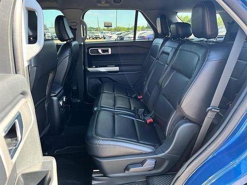 Used 2021 Ford Explorer XLT w/ Equipment Group 202A RWD image 42