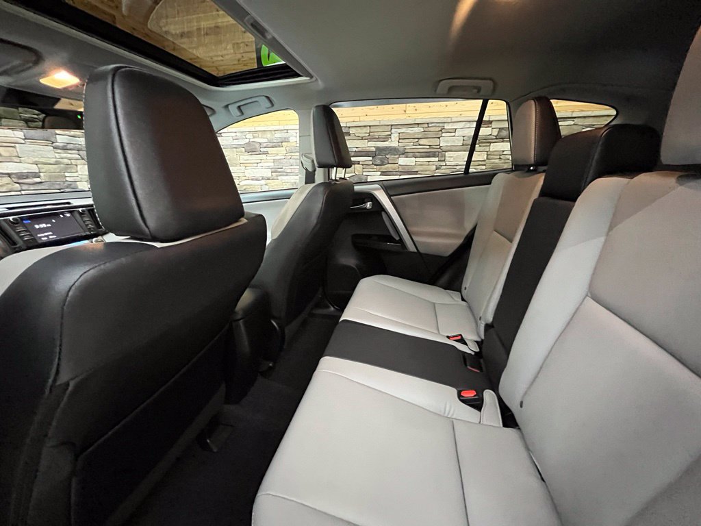 Used 2016 Toyota RAV4 Limited AWD/4WD image 41