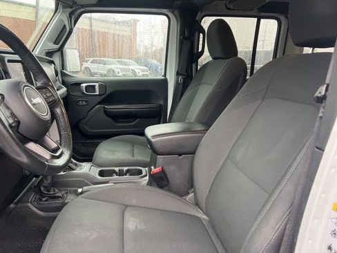 Used 2019 Jeep Wrangler Unlimited Sport S image 17
