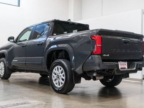 Certified 2024 Toyota Tacoma SR5 AWD/4WD image 7
