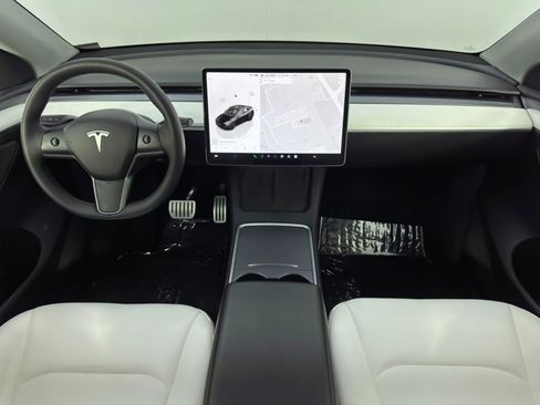 Used 2022 Tesla Model Y Performance image 13