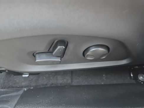 New 2026 Jeep Compass Limited image 21