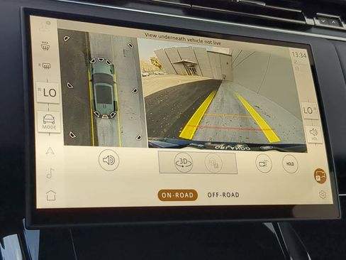 New 2025 Land Rover Range Rover Sport Dynamic SE image 32