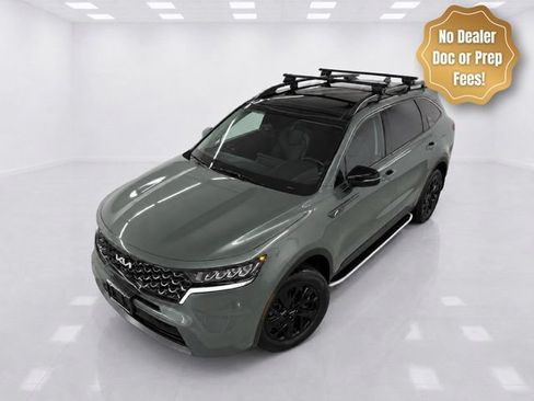 Used 2023 Kia Sorento S w/ Panoramic Sunroof Package AWD/4WD image 3