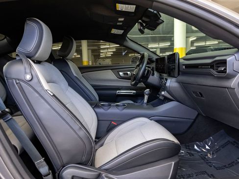 Used 2024 Ford Mustang GT RWD image 23