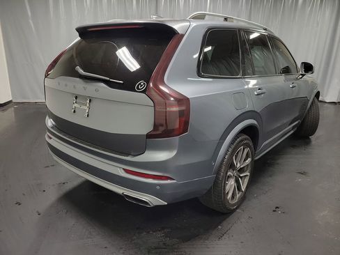 Used 2017 Volvo XC90 T6 Momentum w/ Vision Package AWD/4WD image 9
