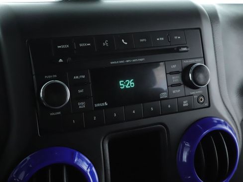 Used 2016 Jeep Wrangler Unlimited Sport w/ Connectivity Group image 10