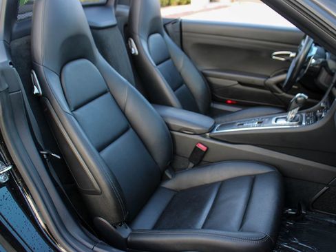 Used 2017 Porsche 718 Boxster S image 21