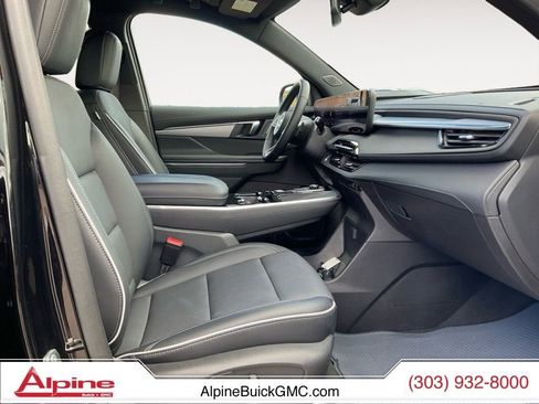 Used 2025 Buick Enclave Preferred image 15