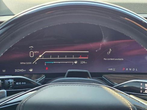 Used 2025 Cadillac Escalade Sport Platinum image 17