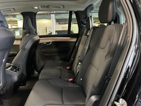 Used 2026 Volvo XC90 B6 Plus w/ Protection Package Premier AWD/4WD image 23