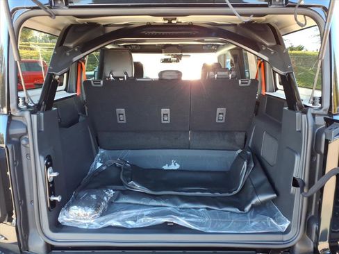 New 2025 Ford Bronco Raptor image 9