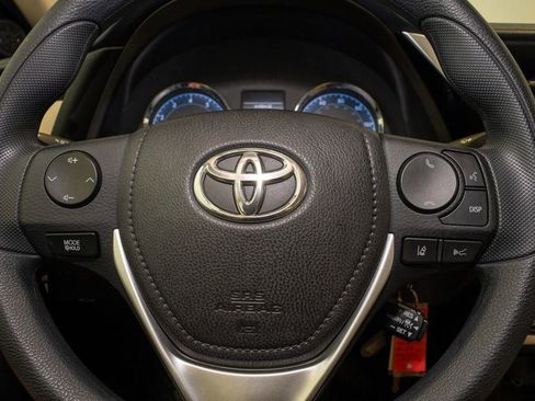 Used 2017 Toyota Corolla LE image 16