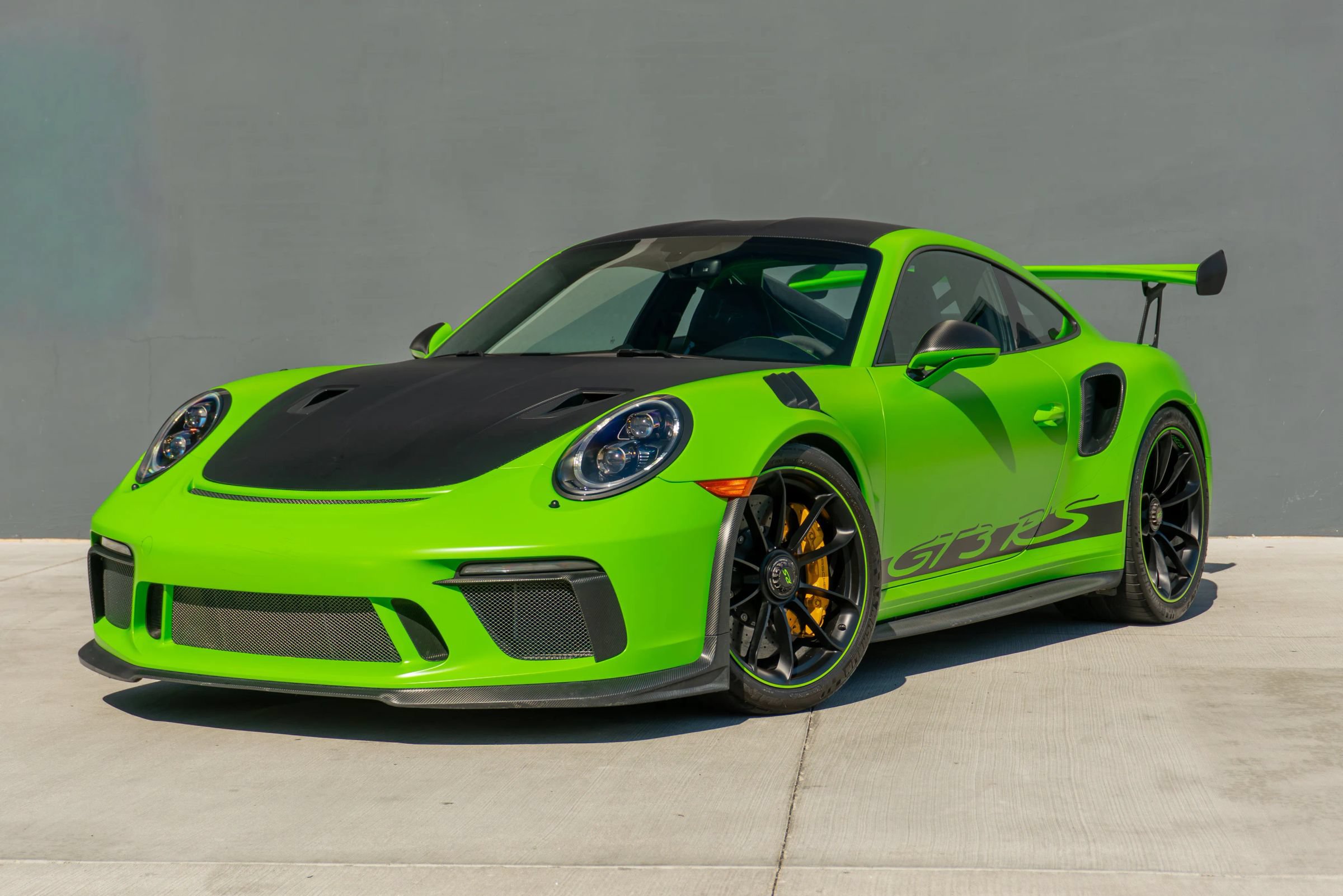 Used 2019 Porsche 911 GT3 RS RWD image 3