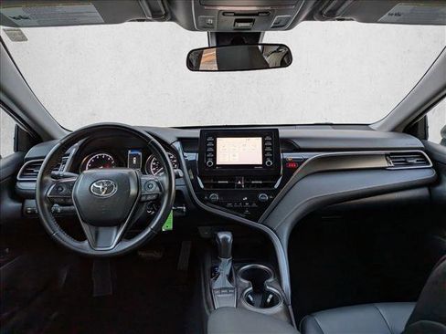 Used 2023 Toyota Camry SE image 18