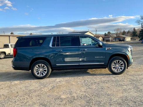 New 2026 GMC Yukon XL Denali w/ Sun & Power Step Package image 6