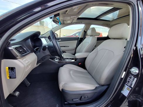 Used 2017 Kia Optima EX w/ Premium Package image 16