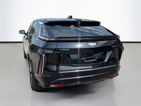 Certified 2024 Cadillac Lyriq Tech AWD/4WD image 6