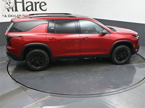 New 2026 Chevrolet Traverse Z71 w/ Driver Confidence Package image 18