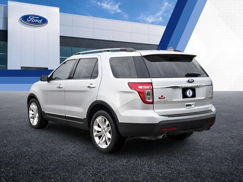 Used 2014 Ford Explorer Limited w/ Equipment Group 301A FWD image 2