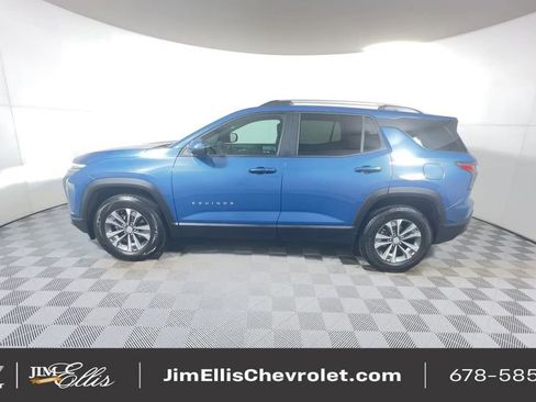 Certified 2025 Chevrolet Traverse LT image 6