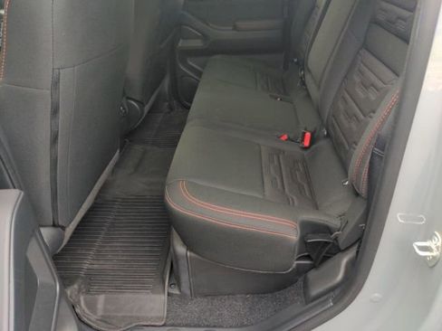 Used 2024 Nissan Frontier PRO-4X w/ Pro Convenience Package image 16