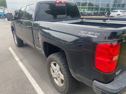 Used 2015 Chevrolet Silverado 2500 LTZ AWD/4WD image 11