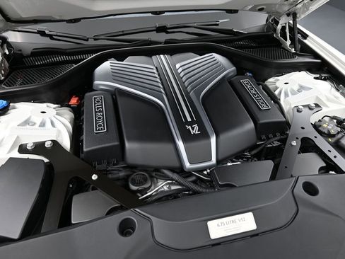 New 2027 Rolls-Royce Ghost Black Badge AWD/4WD image 37