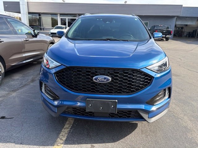 Used 2021 Ford Edge ST-Line w/ Class II Trailer Tow Package AWD/4WD image 2
