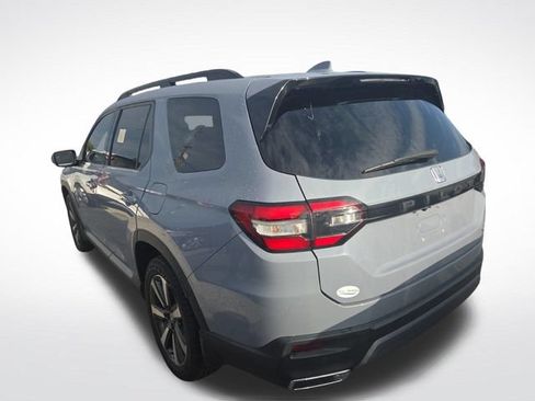 Used 2023 Honda Pilot Touring image 10