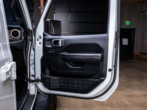 Used 2020 Jeep Gladiator Sport w/ Quick Order Package 24S AWD/4WD image 36