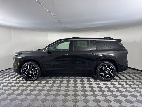 New 2026 Chevrolet Traverse High Country FWD image 2