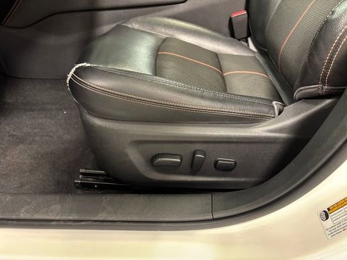Used 2020 Nissan Altima 2.5 SR w/ Premium Package FWD image 24